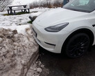 Les caméras seront améliorées pour les voitures Tesla Vision (image : Tech &amp; Tesla Sweden/YouTube)